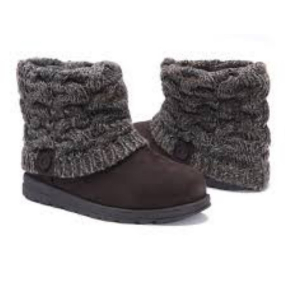 MukLuks Brown Knit Wool Blend Patti Ankle Boot 9
